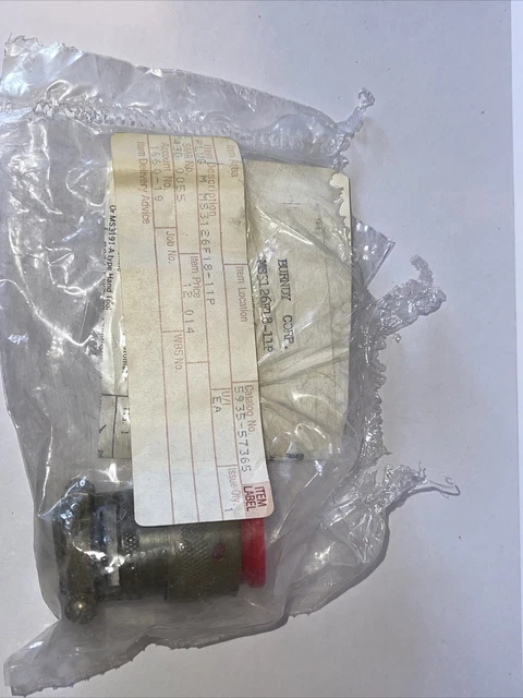 Military Connector NOS MILSPEC MS3126F-18-11P