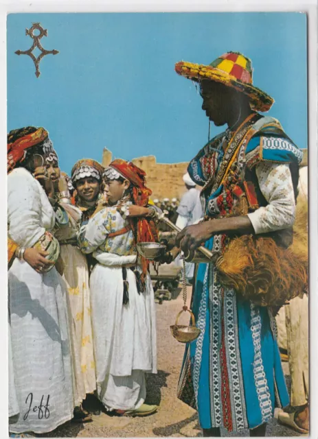 Carte Postale Couleur Cpsm Maroc Porteur D'eau Et Folklore A Marrakech