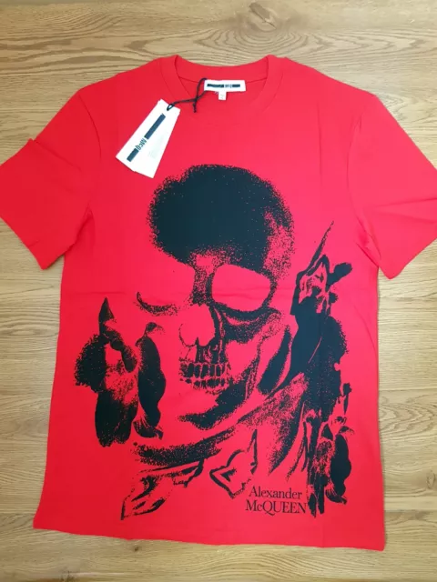 T-shirt rossa MCQ Alexander McQueen stampa teschio, nuova di zecca ed etichettata.