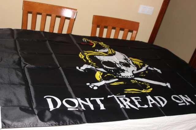 Bandeira Gadsden Dont Tread On Me Estampada Uma face 0,70x1,00m - Loja da Pátria - Bandeiras