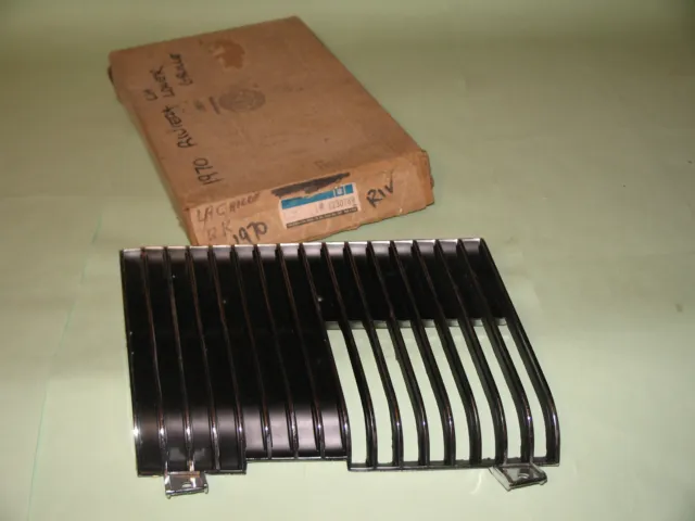 1970 Buick Riviera NOS lower grille (in bumper) LH 1230789