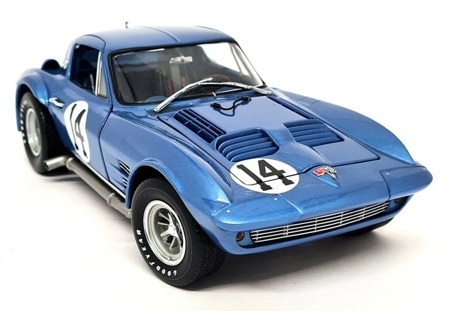 Chevrolet Corvette GS Roadster Prototype 1964 Blanc 1:18 Exoto RLG 18034