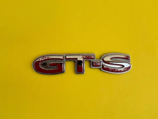 00 01 02 03 04 05 Toyota Celica Gt-S Rear Trunk Red Chrome Emblem Logo Badge Oem