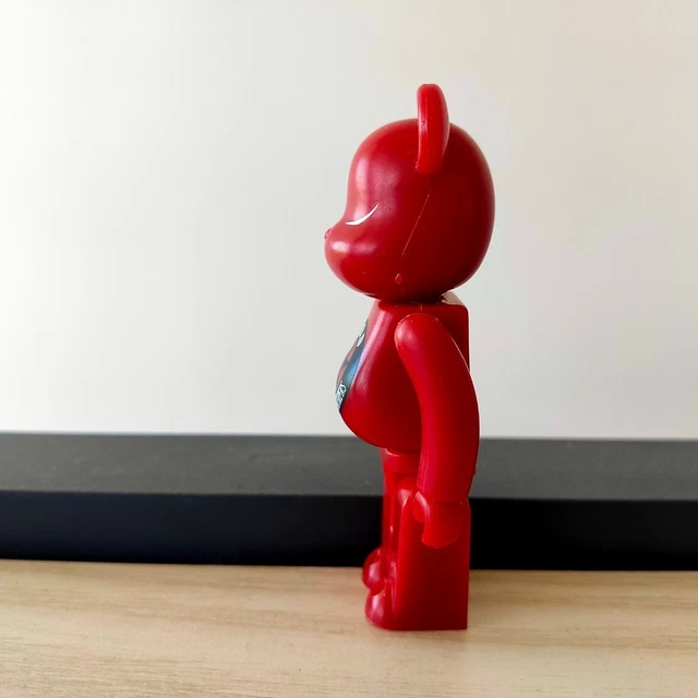 Limited Edition of 450 Units      Close ZERO Hiroshi Takahashi PAD BE@RBRICK