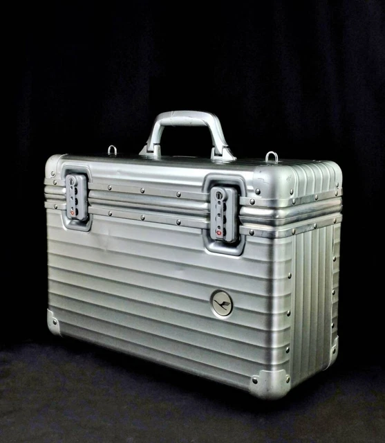 リモワ 940.31 トパーズ『Lufthansa』ALパイロットケース 29L リモワ 940.31 トパーズ『Lufthansa』ALパイロットケース 29L
