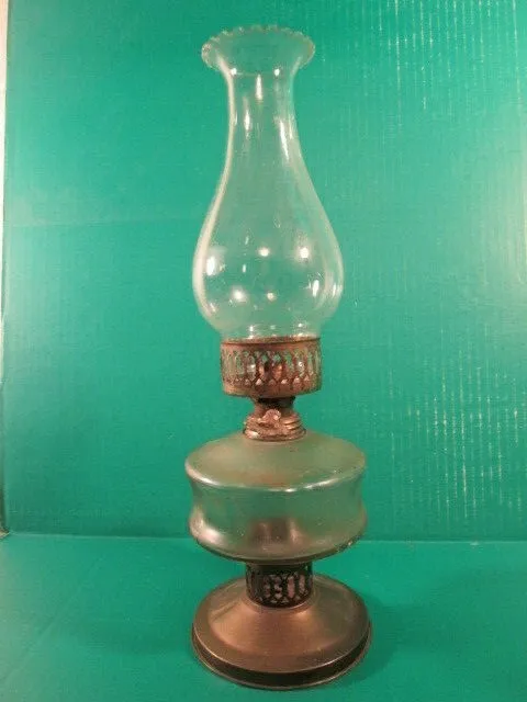 Vintage 15 1/2" Amber Glass Kerosene/Oil Pedestal Lamp With Chimney