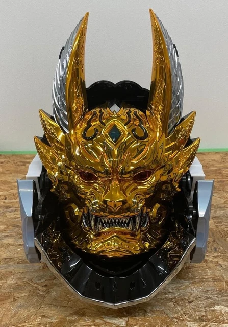 Pachinko Machine Slot GARO Golden Knight Garo Figure Head Model Art Storm Used Pachinko Machine Slot GARO Golden Knight Garo Figure Head Model Art Storm Used