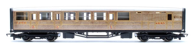 HORNBY 'OO' GAUGE Rake Of 3 Lner Teak 1St/3Rd Class Composite Coaches £ ...