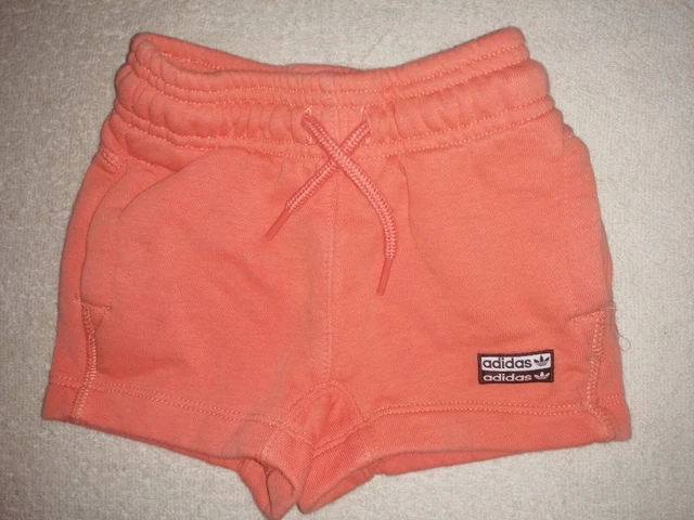 Pantaloncini arancioni Adidas bambina età 6-9 mesi appena indossati di grande qualità