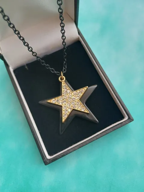 Beautiful Black & Gold Diamant Detailed Star Pendant Necklace