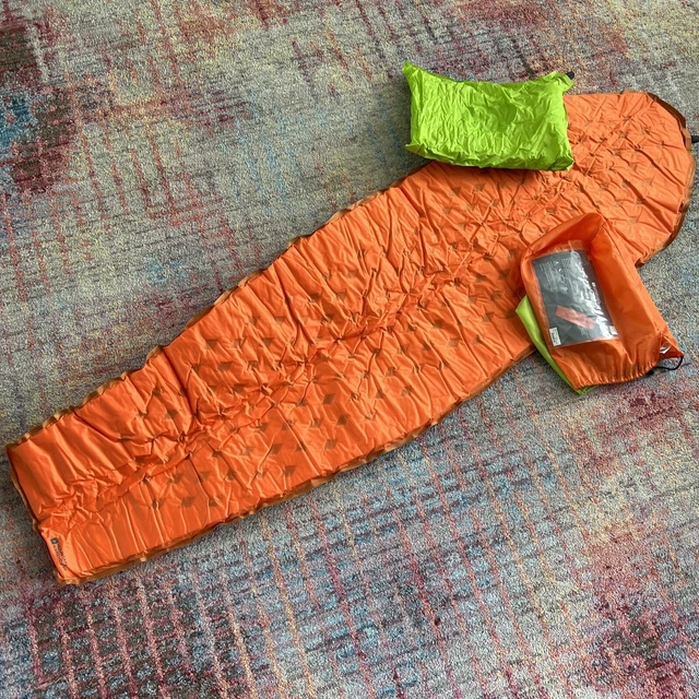 MOUNTAIN WAREHOUSE SELF inflating ultimate mat with pillow £14.99 PicClick UK