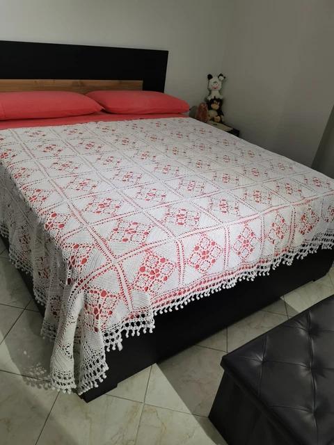 Couverture / Dessus-de-lit En Dentelle Au Crochet Blanc - Fait Main - 220x240cm - NEUVE