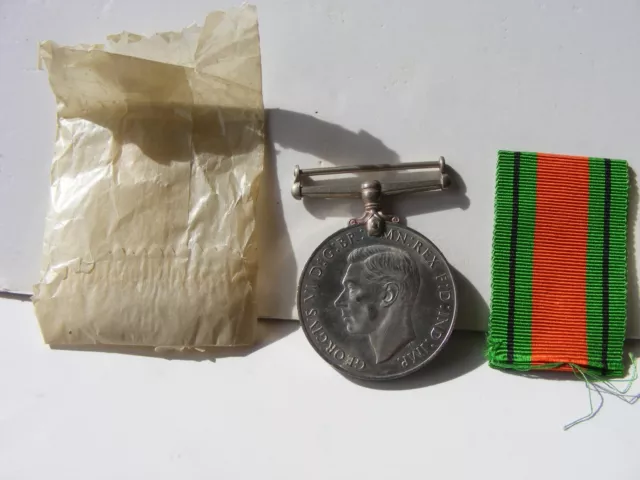 Ww2 Defence Medal And Ribbon Genuine Full Size New