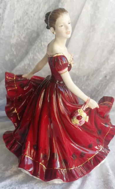 Royal Doulton Figurine HN 5376 Pretty Ladies Figure Of The Year 2010 Sophie