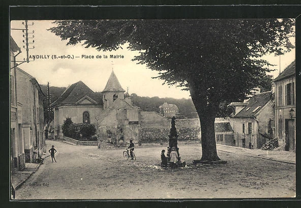 CPA Andilly, Place de la Mairie