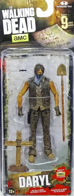 GRAVEDIGGER DARYL DIXON DIRTY! 5" /12cm FIGUR THE WALKING DEAD McFARLANE TOYS