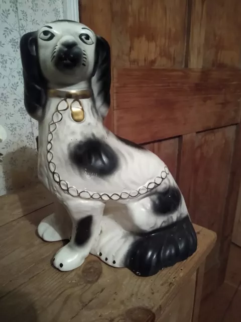 Vintage mid century Staffordshire Spaniel Dog Figurine