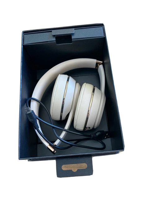 Rose gold online apple headphones
