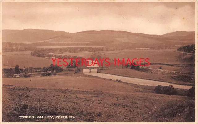 Tweed Valley Peebles Peeblesshire Postcard (C792)