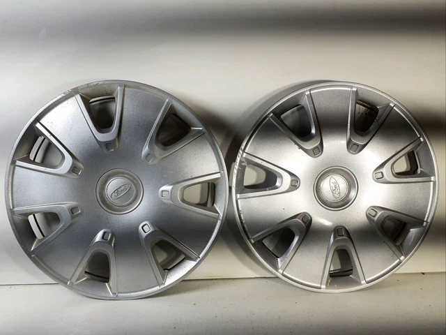 Ford Fiesta Mk7 B-Max 15" Enjoliveur De Roue Argenté