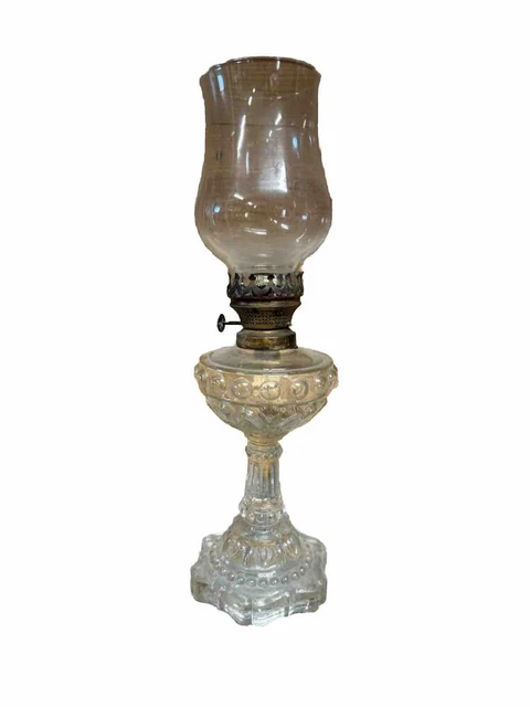 Lampe à Pétrole Vintage – Verre Ciselé Transparent – Décorative – Occasion