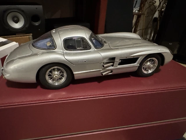 CMC M-245 _ Mercedes-Benz 300 SLR #T1 _ Uhlenhaut Coupé _ RAC Tourist Trophy 1955 Fabrice Lachavanne 7 Rebox