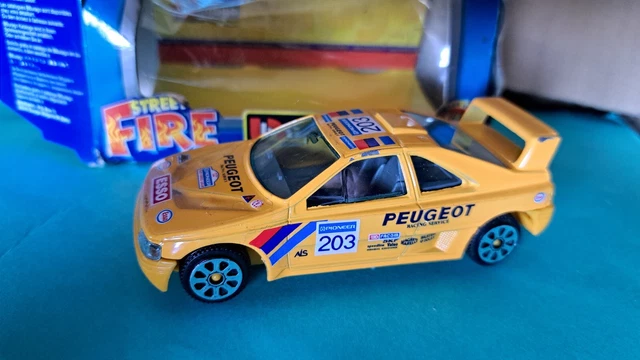 Coche miniatura Peugeot 405 1/43 Spark T16 Grand Raid No.203 Rallye Paris Dakar 1990 A.Vatanen/B.Berglund