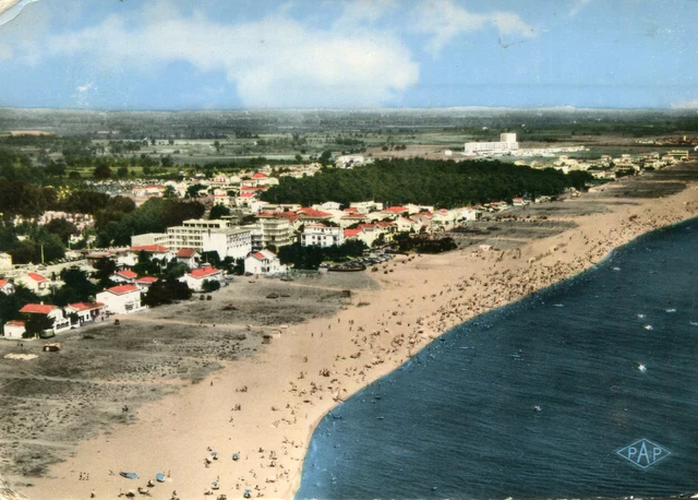 CPA ARGELES SUR Mer les falaises du Racou EUR 1,50 - FR