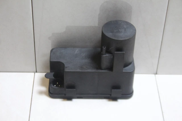 Pompe à Vide BOSCH Pour Mercedes Benz W210 - Verrouillage Central - Référence A2108000148 - Neuve Origine Allemagne