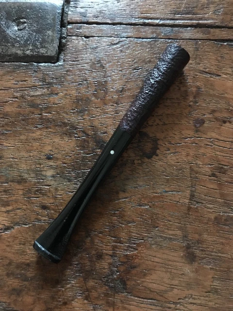 lady cigarette holder TheLadySmokes