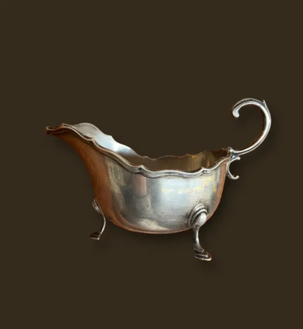 Antique Mappin & Webb Sterling Silver Sauce or Gravy Boat (London, 1915)