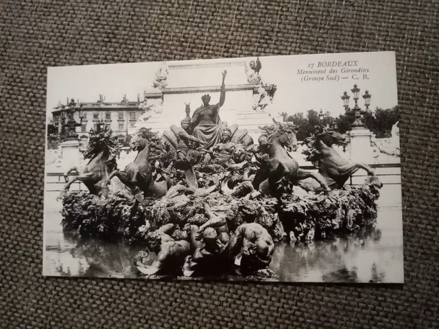 Cpa Bordeaux Monument Of The Girondins