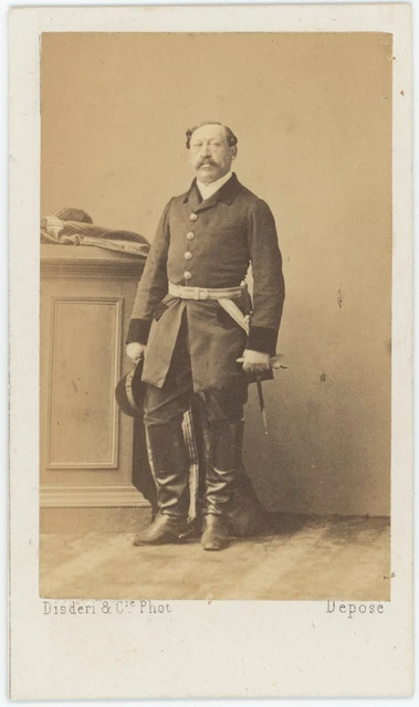CDV militaire circa 1865. Chasseur à cheval ou hussard et sa femme