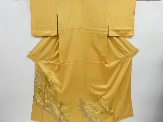 5764277: Japanese Kimono / Vintage Iro-Tomesode / Embroidery / Pine