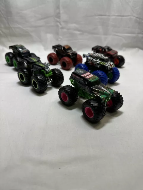 monster trucks hot wheels monster jam Set Of 6 Trucks