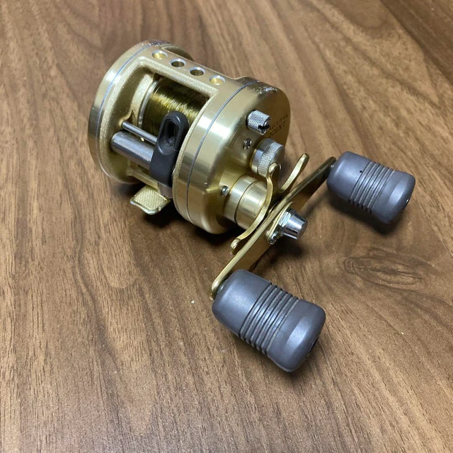SHIMANO CALCUTTA 201XT ゴールド SHIMANO CALCUTTA 201XT Left Handle Baitcasting Reel W/Box