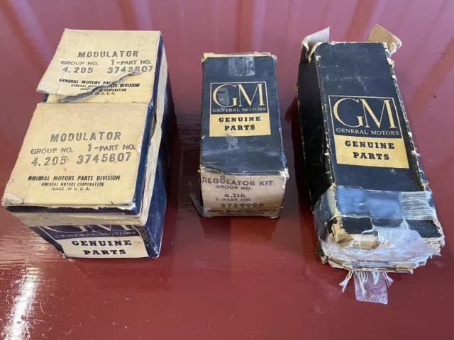 1950 's GM PARTS LOT REGULATOR KIT VACUUM MODULATOR LINK 1950 's GM PARTS LOT REGULATOR KIT VACUUM MODULATOR LINK