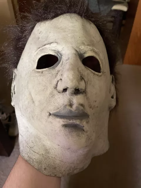 Michael Myers Halloween 6 Replica Mask Curse Of Michael Myers In Hand