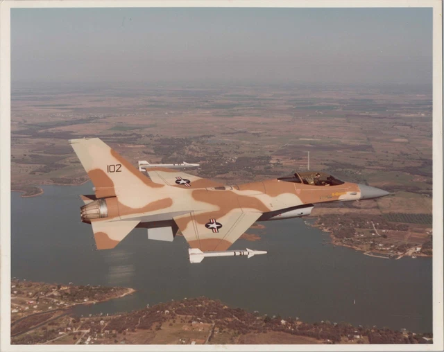 General Dynamics F-16 Fighting Falcon Original Manufacturers Photo Usaf 30