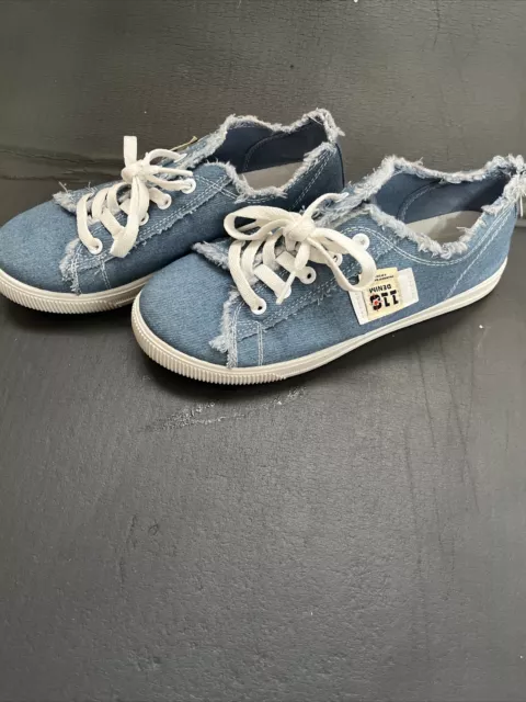 Denim Womens Sneakers Low Top Blue/White Lace Up Shoes Size 38 US 7