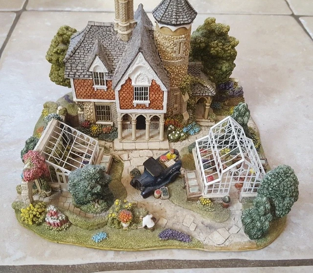 LILLIPUT LANE GREEN Fingers Nursery L2705 Boxed With Deeds