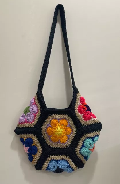 African flowers hexagons bag.. needed 7 hexagons : r/crochet