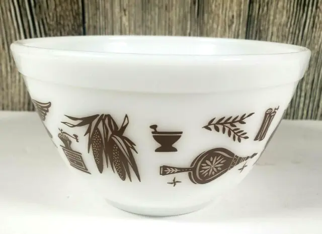 Pyrex Early American Brown Mixing Bowl 1-1/2 Pint White Brown Colonial Vintage