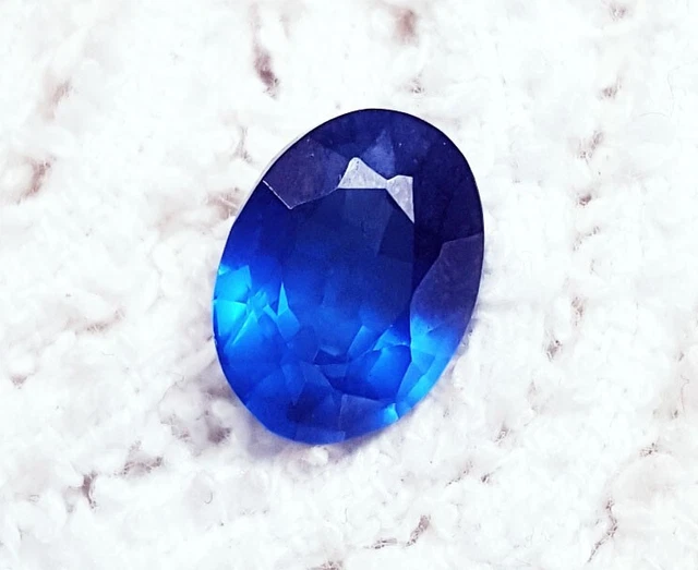 Naturel Topaze Bleu Londres Forme Ovale 4.25 CT Ggl Certifié Desseré Gemme