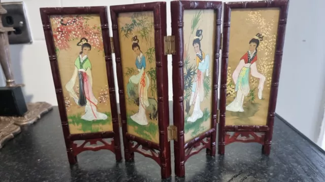 Miniature Oriental Screen 4 panel scenery Geisha unbranded Vintage 12 x 8