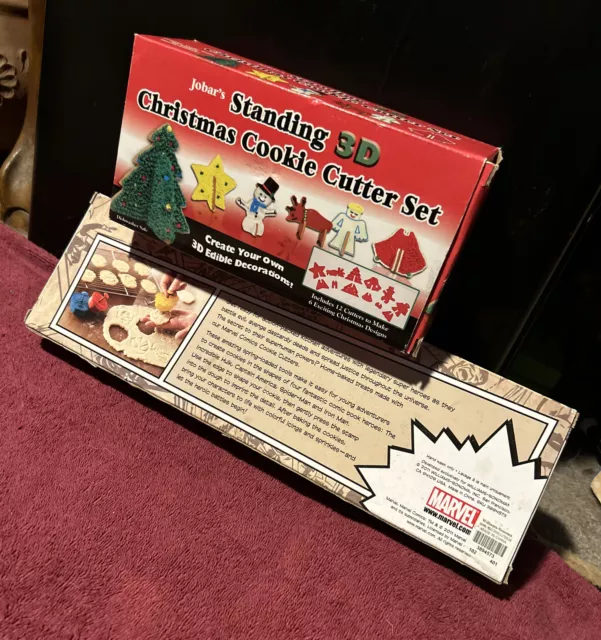 Mix Lot Of 2 Marvel  Comics & Standing Christmas 3D Cookie Cutters New In Box 2