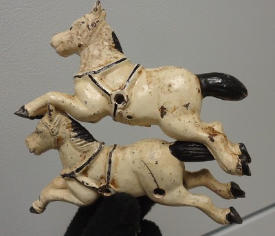 VINTAGE CAST IRON horse drawn fire truck parts metal wagon figurine