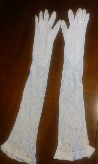Paire De Gants Anciens En Dentelle - Occasion, Modèle Au Choix, Sans Marque