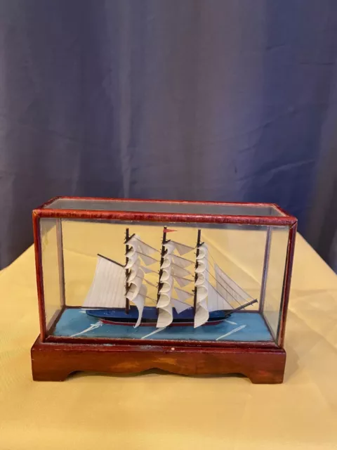 Maquette De Bateau 3 Mats En Diorama Miniature Travail Artisanal