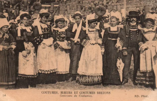 Costumes bretons anciens à vendre hotsell